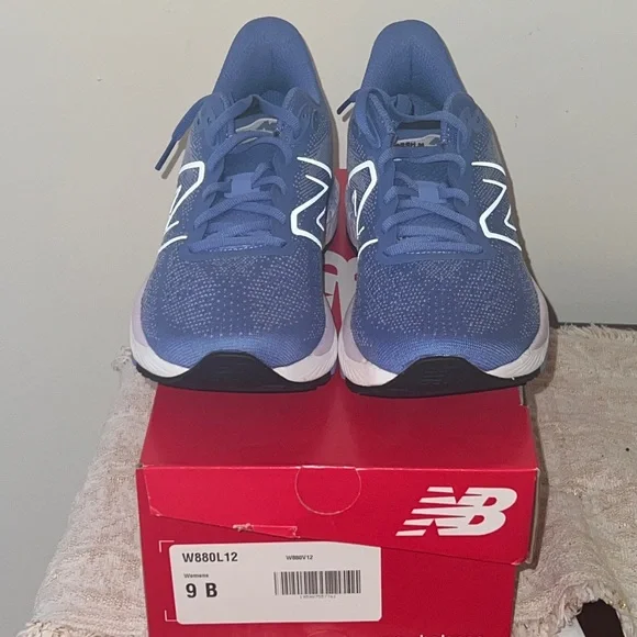 New Balance Women’s fresh foam x 880v12 running shoes Size 9B Purple NEW IN BOX - Picture 2 of 14